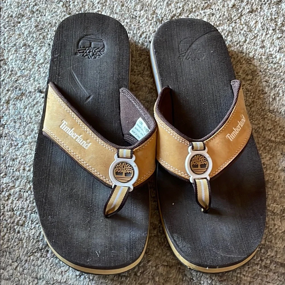 Timberland Two-Tone Flip Flops - Picture 1 of 5